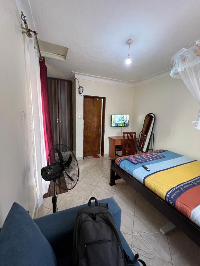 Lark Suites -Bukoto Καμπάλα Εξωτερικό φωτογραφία