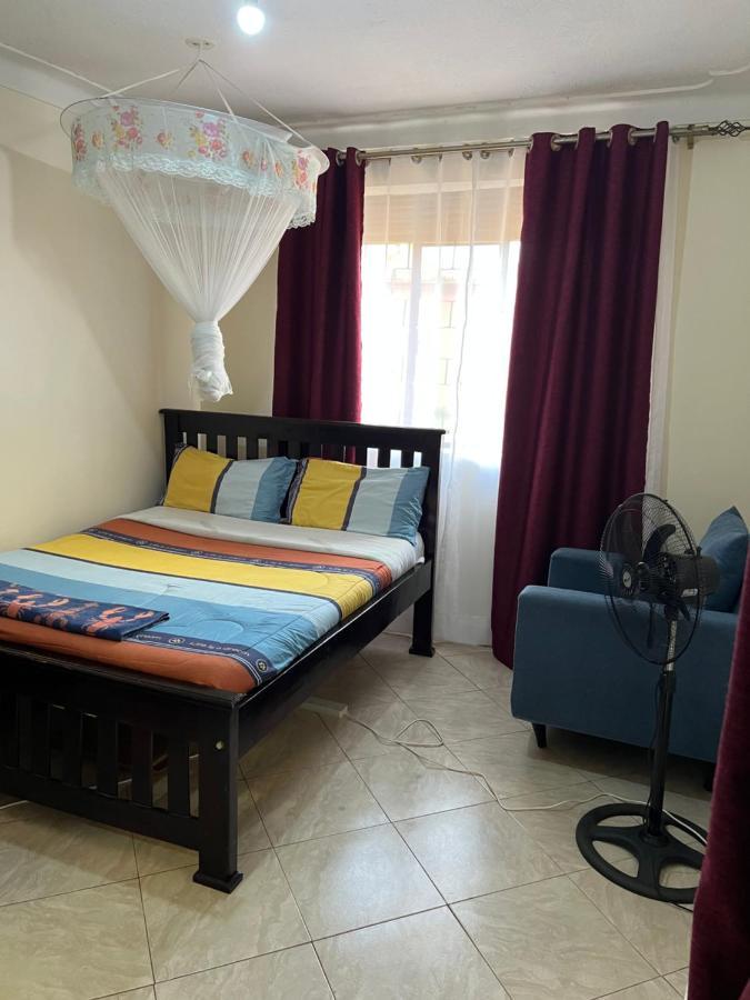 Lark Suites -Bukoto Καμπάλα Εξωτερικό φωτογραφία